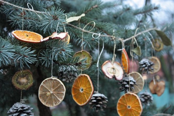 Гирлянда из апельсинов, гирлянда на новогоднюю елку из фруктов, украшения из апельсинов для новогодней елки, как сделать гирлянду из апельсинов