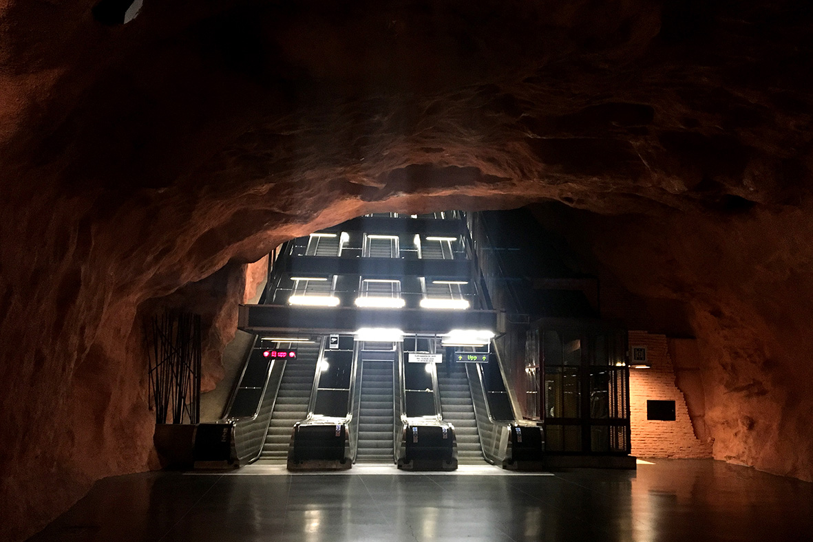 Метро в Стокгольме фото, Метро в Стокгольме видео, Метро в Стокгольме история, стокгольмское метро фото, стокгольмское метро видео, метро в Швеции, шведское метро фото 