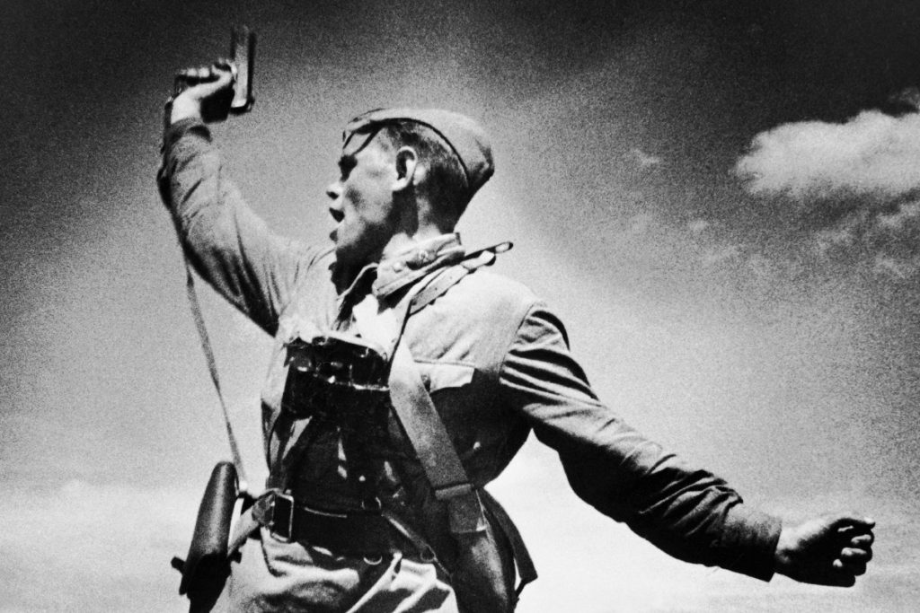 Истории невероятных подвигов Великой Отечественной Войны