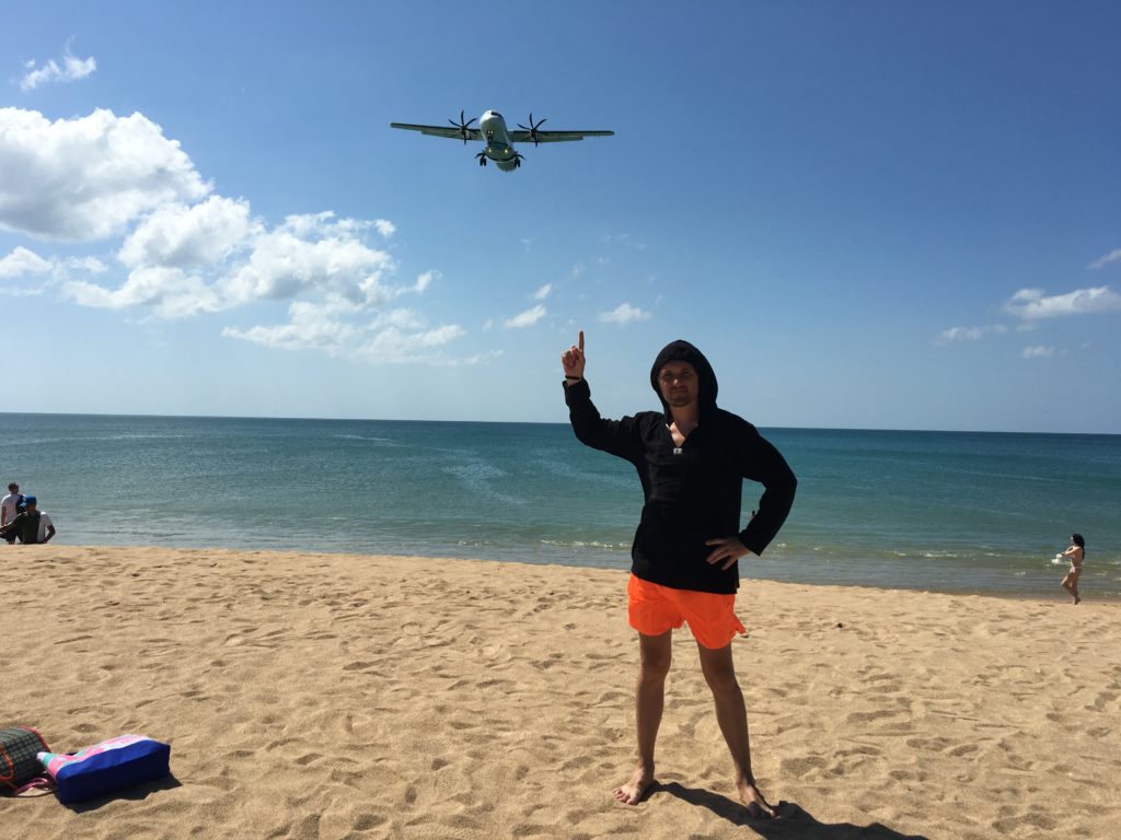 Пляж с самолетами на Пхукете