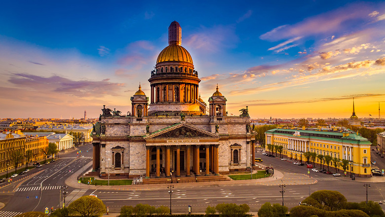 В Санкт-Петербурге введён режим самоизоляции. Подробности