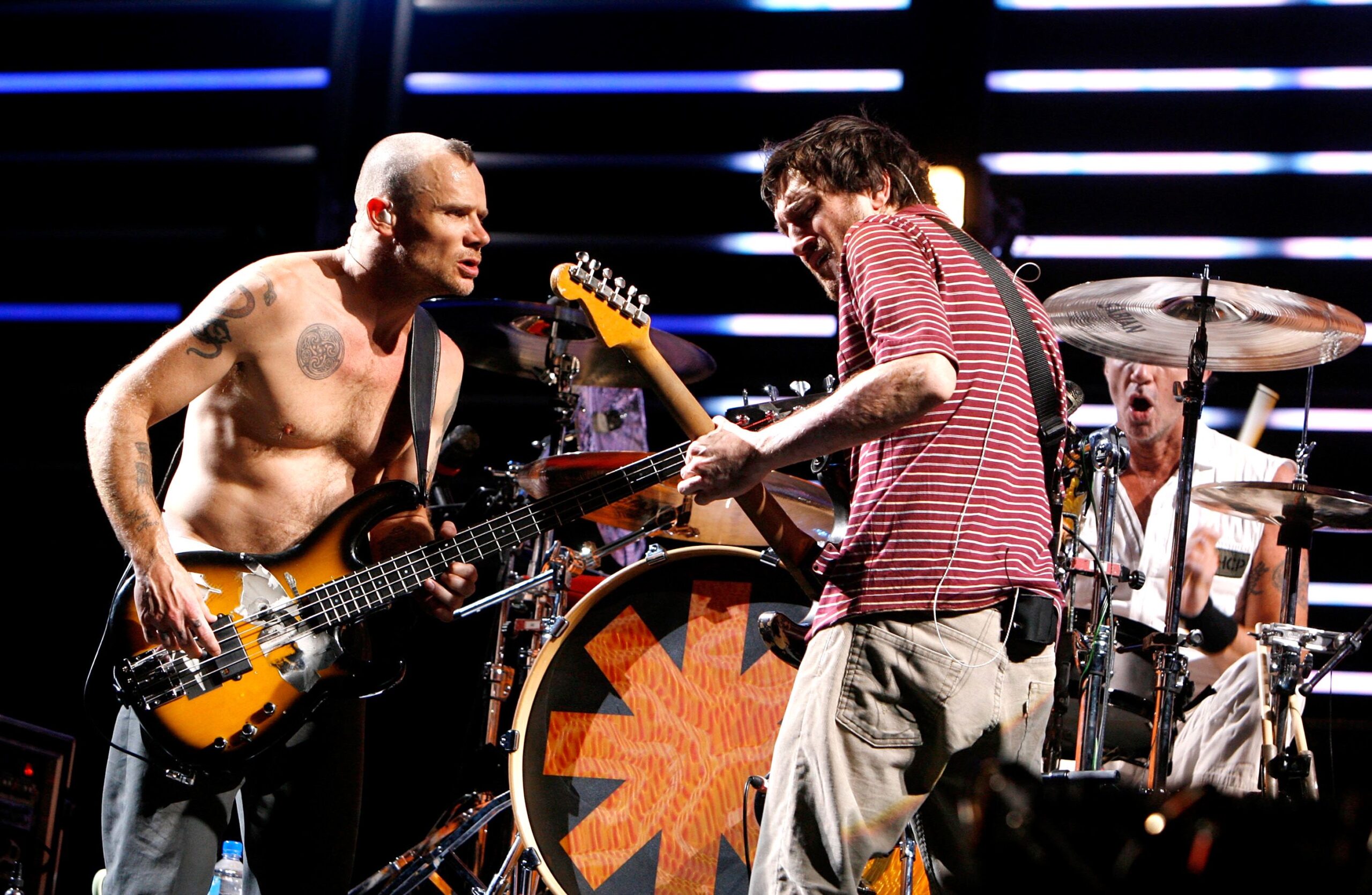 Red Hot Chili Peppers новый альбом Warped Sense Of Reality (2021)