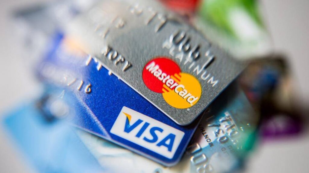 VISA и MasterCard отключили российские карты
