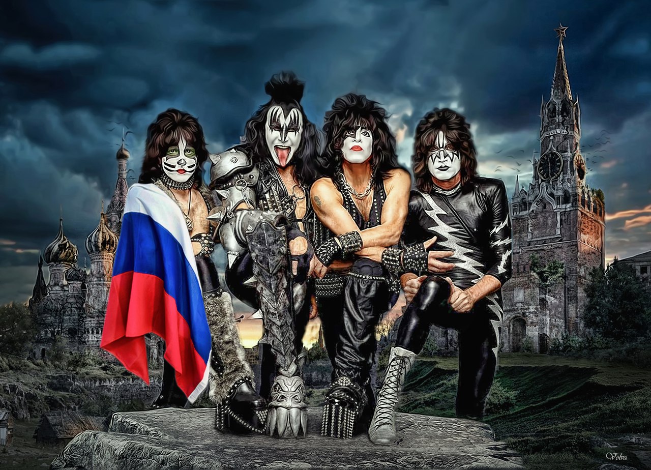 Kiss песни. Группа Кисс. Группа Кисс постеры. Группа Кисс 2022. Хард рок группа Кисс.